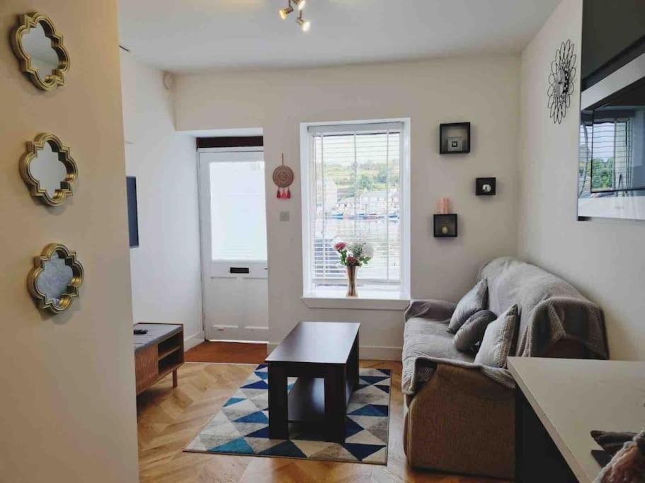 Penlea ~ 1 Bedroom Flat With Harbour View Tarbert  Exterior foto