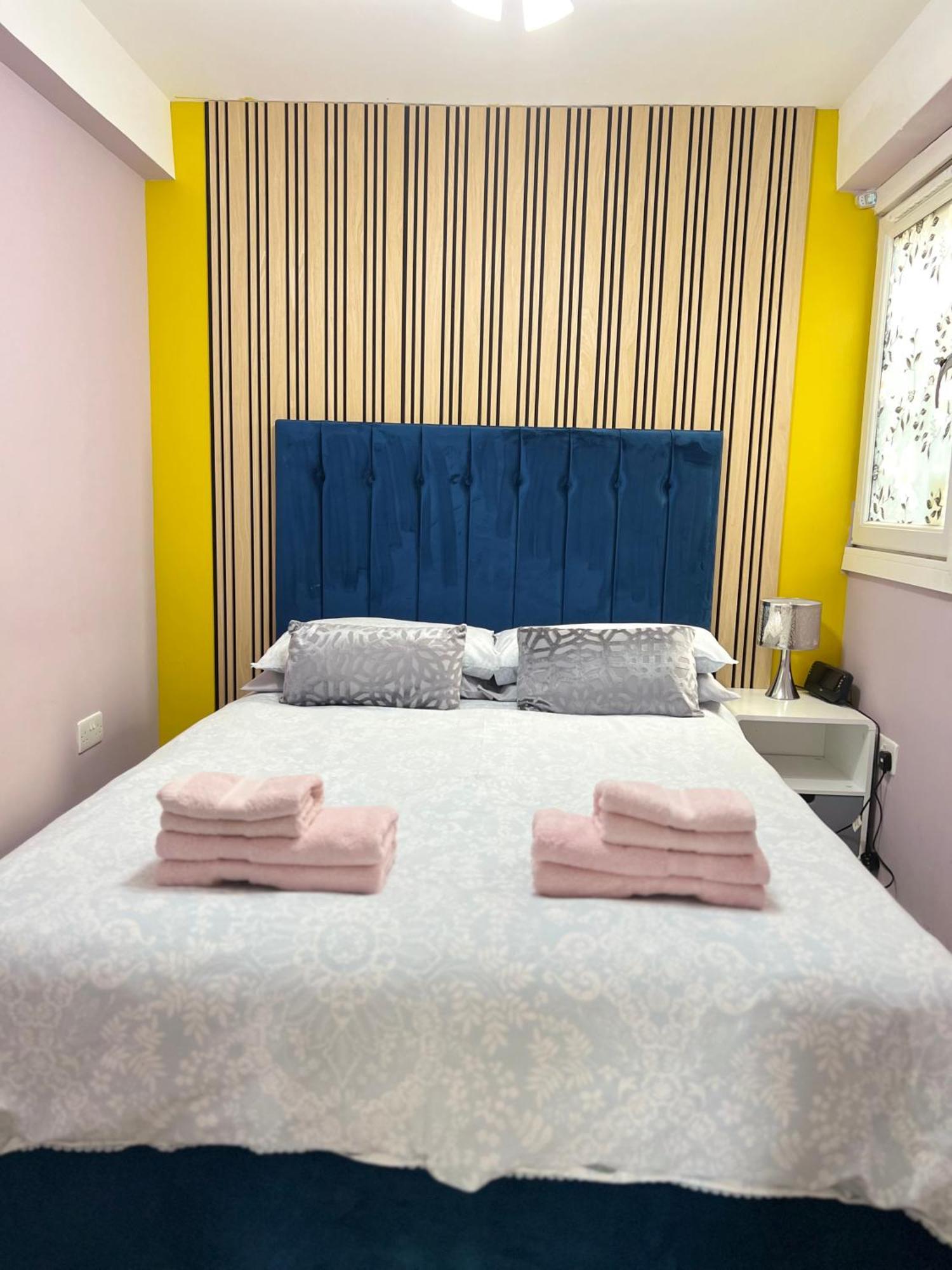 Penlea ~ 1 Bedroom Flat With Harbour View Tarbert  Exterior foto